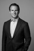 Justin Boxford被任命为雅诗兰黛全球品牌总裁